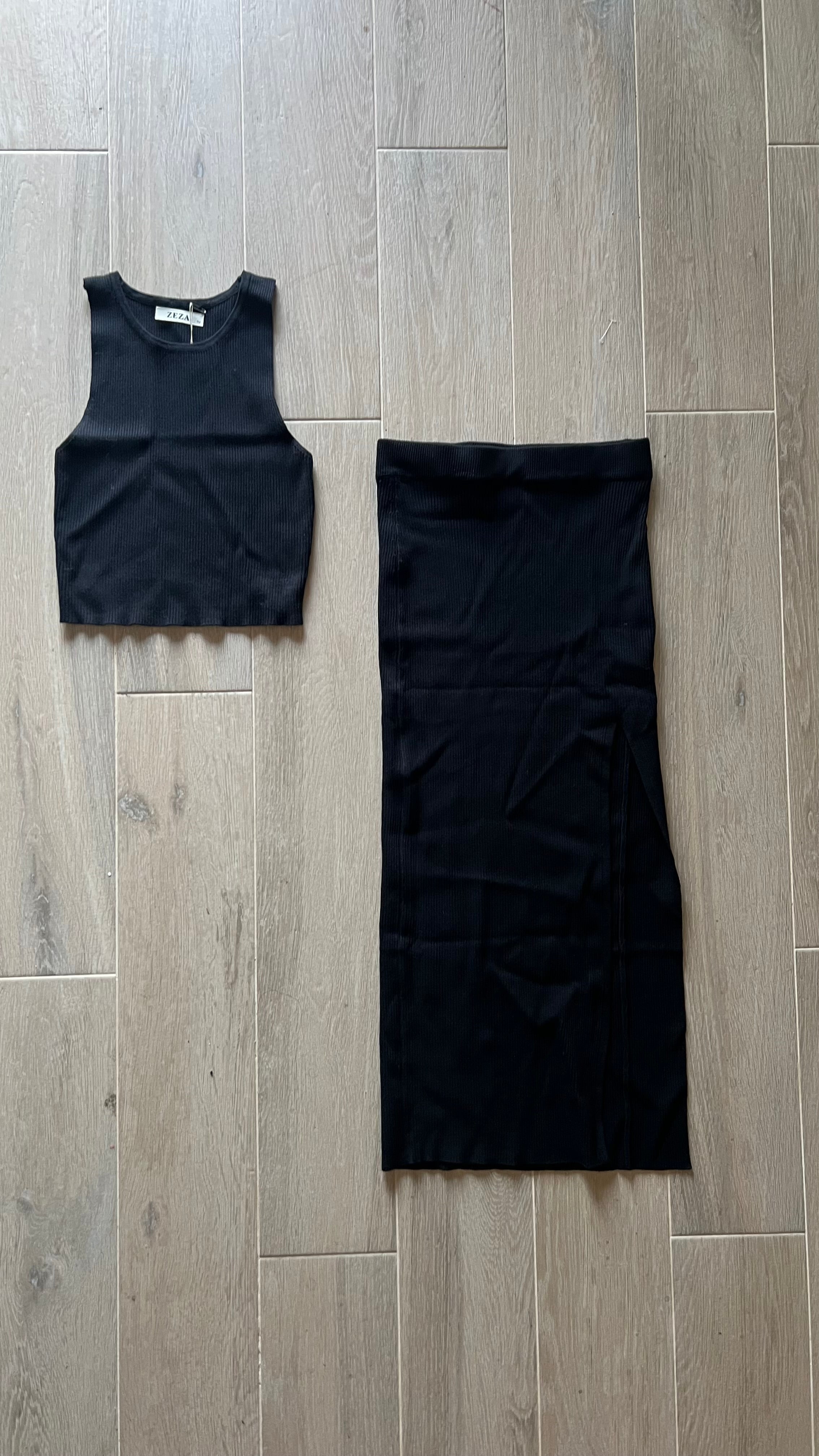 Conjunto Top e Saia Malha